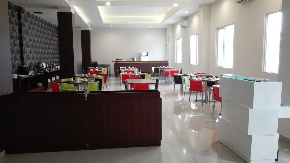 Midtown Xpress Sampit - Kalimantan Tengah Екстер'єр фото